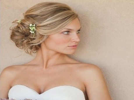 hair-updos-for-wedding-bridesmaids-42_6 Hair updos for wedding bridesmaids
