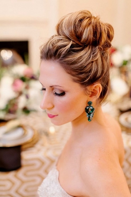 modern-bridesmaid-hairstyles-51_15 Modern bridesmaid hairstyles