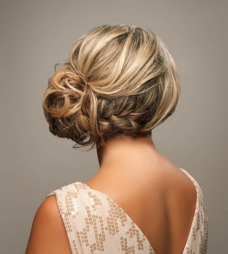 popular-bridesmaid-hairstyles-36_10 Popular bridesmaid hairstyles