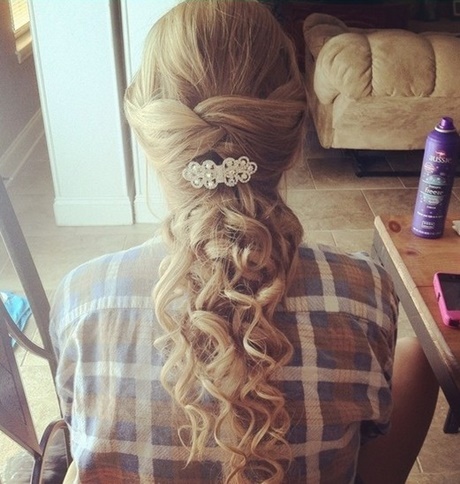prom-hairstyle-ideas-for-long-hair-15_13 Prom hairstyle ideas for long hair