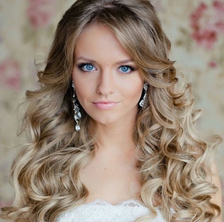 prom-hairstyles-for-long-hair-down-curly-36_11 Prom hairstyles for long hair down curly