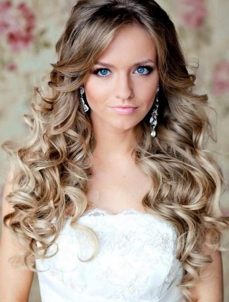 prom-hairstyles-for-long-hair-down-curly-36_16 Prom hairstyles for long hair down curly