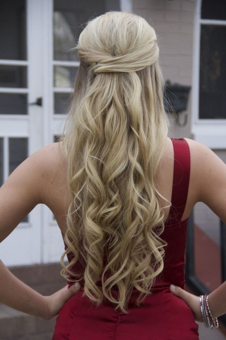 prom-hairstyles-for-long-hair-down-curly-36_3 Prom hairstyles for long hair down curly