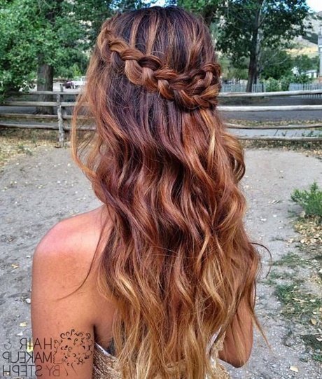 prom-hairstyles-for-long-hair-down-curly-36_4 Prom hairstyles for long hair down curly