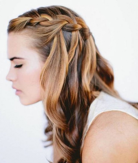 simple-homecoming-hairstyles-34_11 Simple homecoming hairstyles