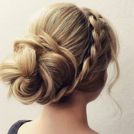 updo-hairstyles-for-graduation-81_14 Updo hairstyles for graduation