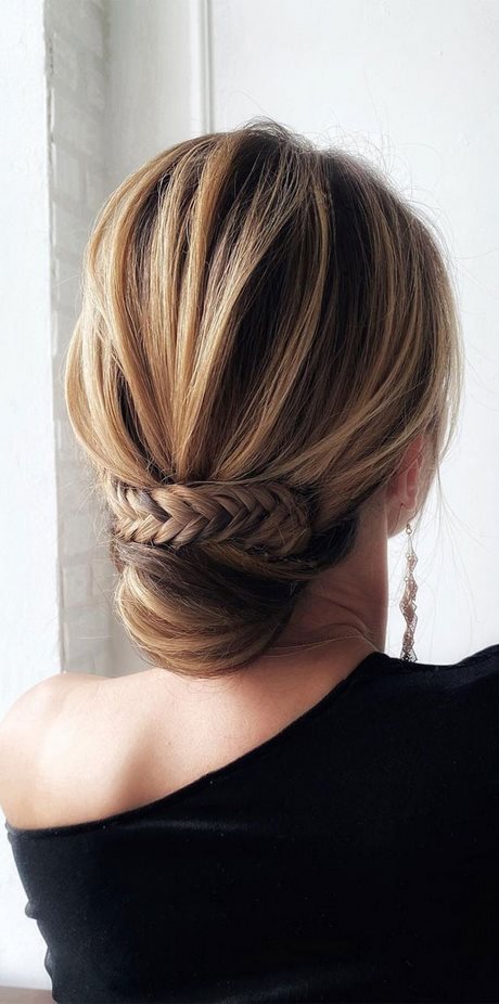 trendy-hair-updos-2022-96_3 Trendy hair updos 2022