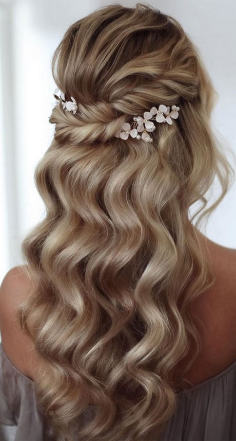 wedding-hairstyles-for-long-hair-2022-09_10 Wedding hairstyles for long hair 2022