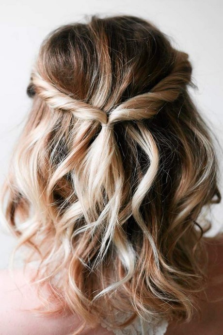 easy-hairdos-for-girls-13_15 Easy hairdos for girls