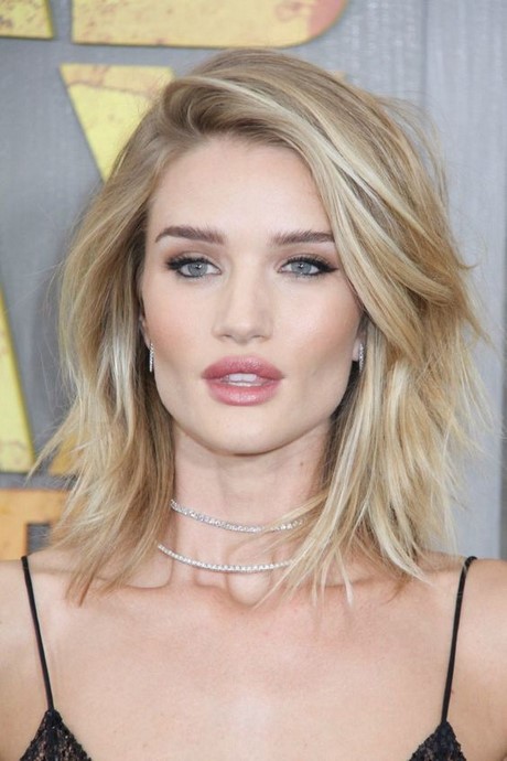 medium-length-celebrity-hairstyles-14_6 Medium length celebrity hairstyles