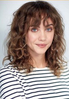 medium-curly-hair-2019-81_9 Medium curly hair 2019