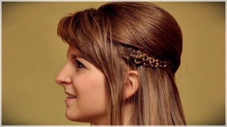 new-simple-hairstyles-for-long-hair-28_10 New simple hairstyles for long hair