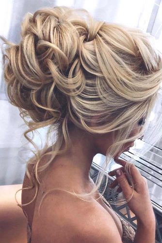 prom-hairstyles-updos-2019-07_12 Prom hairstyles updos 2019