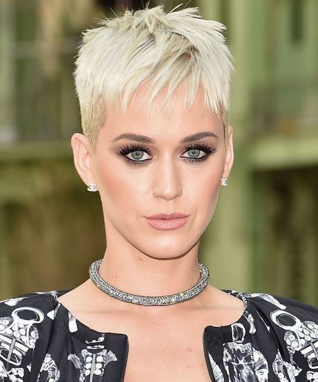 short-celeb-hairstyles-2019-85_15 Short celeb hairstyles 2019