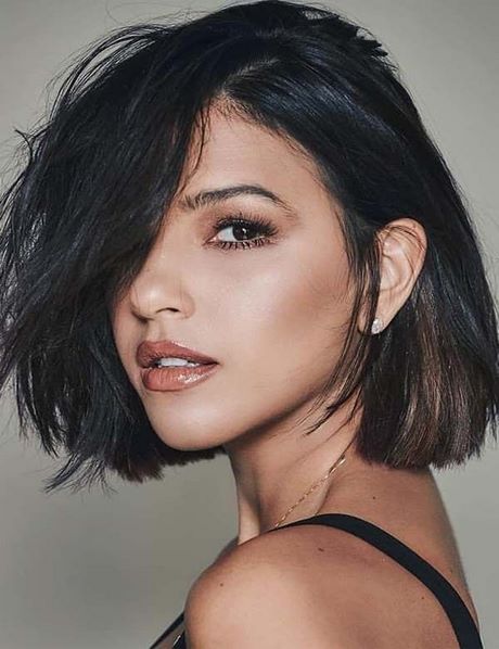 short-hair-with-side-bangs-2019-29_5 Short hair with side bangs 2019