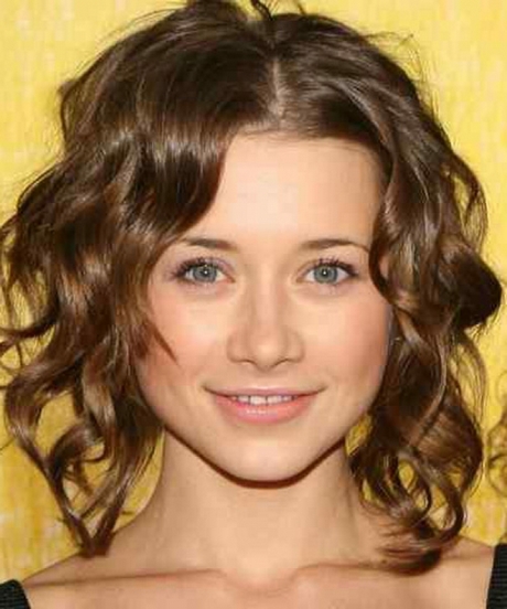 short-hairstyles-for-natural-curly-hair-2019-33_13 Short hairstyles for natural curly hair 2019