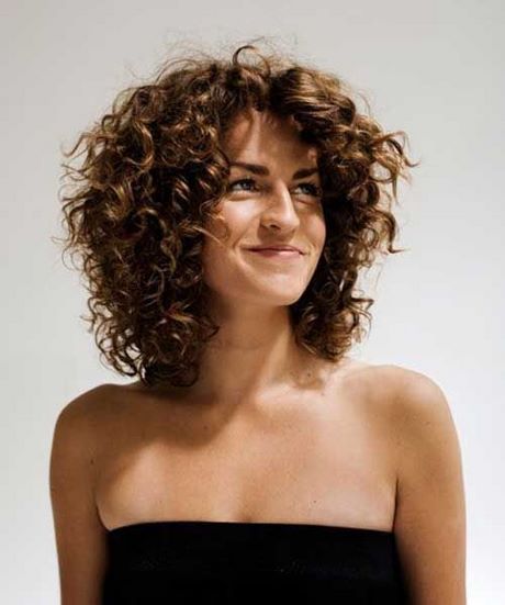 short-to-medium-hairstyles-for-curly-hair-56_3 Short to medium hairstyles for curly hair