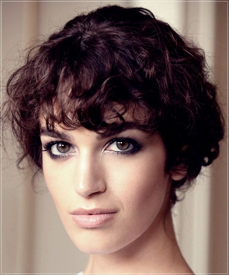 best-curly-hairstyles-2020-49_14 Best curly hairstyles 2020