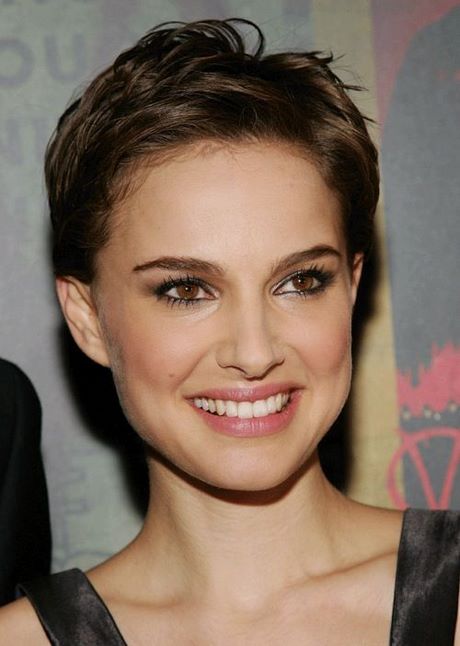 celebrities-with-short-hair-2020-37 Celebrities with short hair 2020