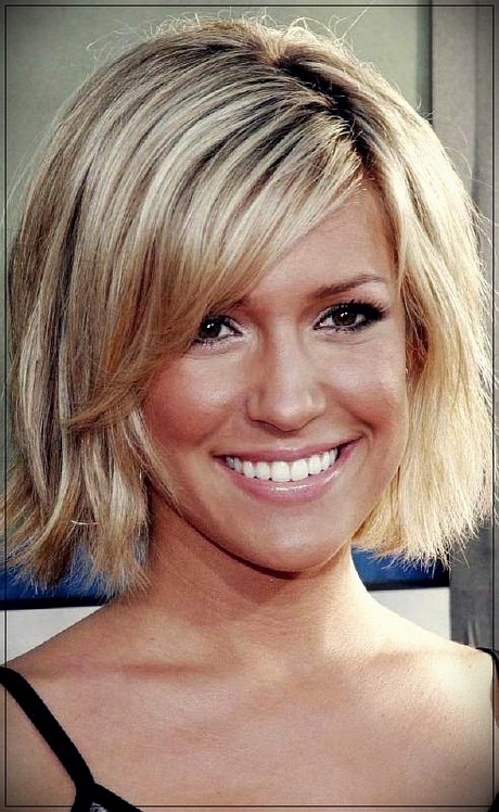 cute-haircuts-for-round-faces-2020-59_12 Cute haircuts for round faces 2020