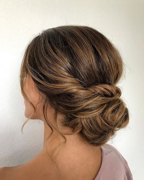 hairstyles-upstyles-2020-27 Hairstyles upstyles 2020