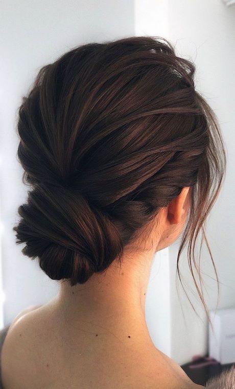 hairstyles-upstyles-2020-27_10 Hairstyles upstyles 2020