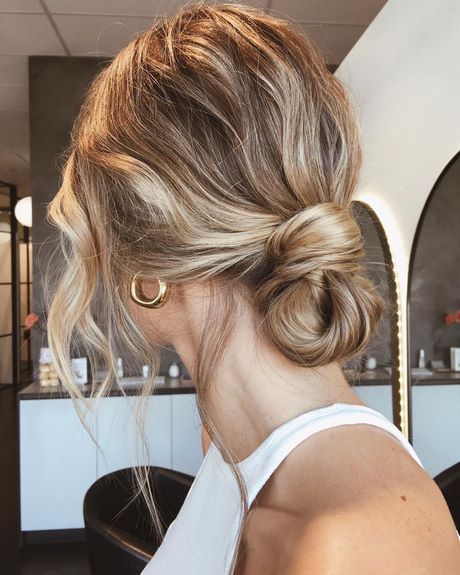 latest-updo-hairstyles-2020-29_12 Latest updo hairstyles 2020