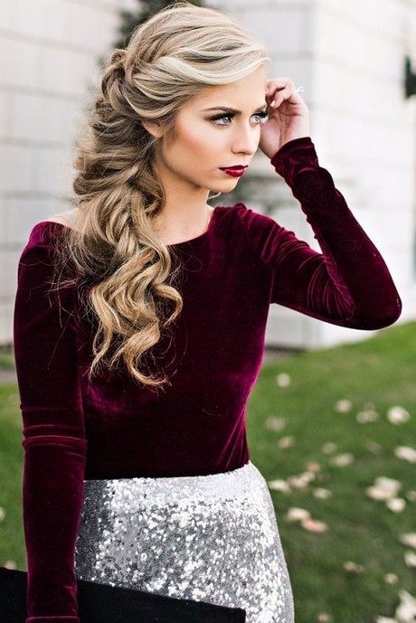 prom-hair-trends-2020-53_19 Prom hair trends 2020