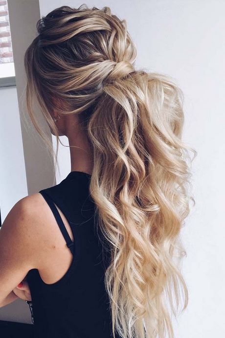 prom-hair-updos-2020-80_11 Prom hair updos 2020