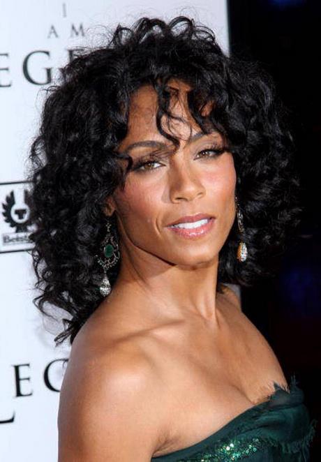 short-curly-weave-hairstyles-2020-16_3 Short curly weave hairstyles 2020