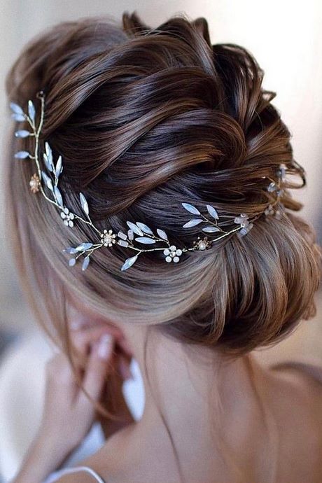 wedding-hairstyle-for-short-hair-2020-96_4 Wedding hairstyle for short hair 2020