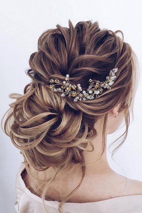 wedding-hairstyles-for-long-hair-2020-20_18 Wedding hairstyles for long hair 2020