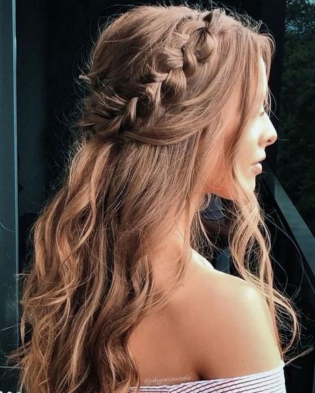 wedding-hairstyles-for-long-hair-2020-20_9 Wedding hairstyles for long hair 2020