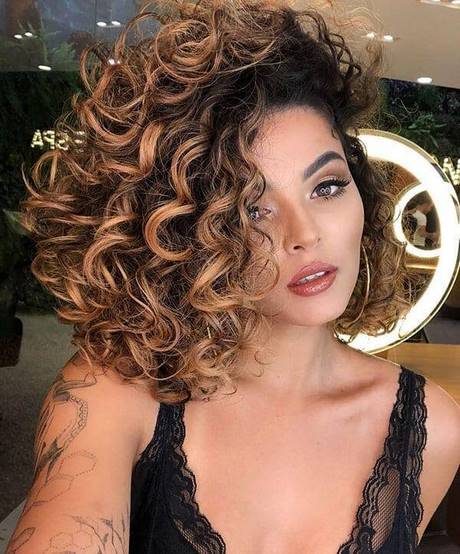 best-cuts-for-curly-hair-2021-86 Best cuts for curly hair 2021