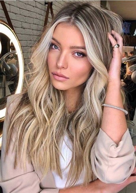 hairstyles-for-long-blonde-hair-2021-15_11 Hairstyles for long blonde hair 2021