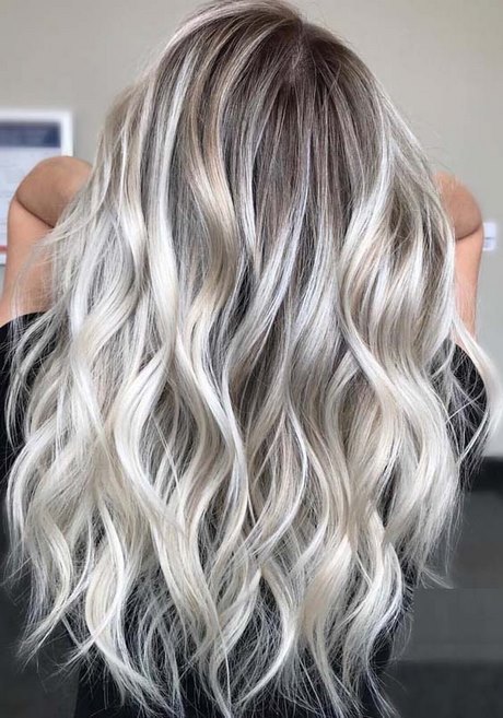 hairstyles-for-long-blonde-hair-2021-15_4 Hairstyles for long blonde hair 2021