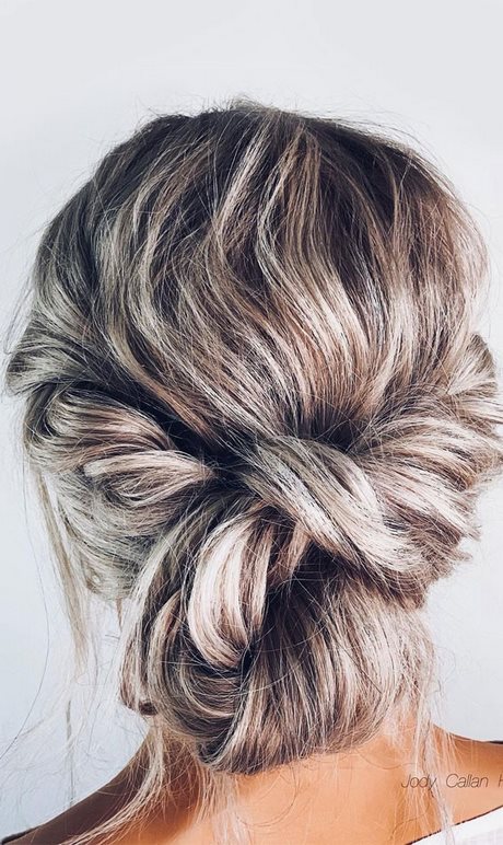 new-updo-hairstyles-2021-04_8 New updo hairstyles 2021
