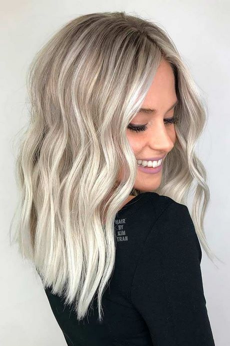 platinum-blonde-hairstyles-2021-27_18 Platinum blonde hairstyles 2021
