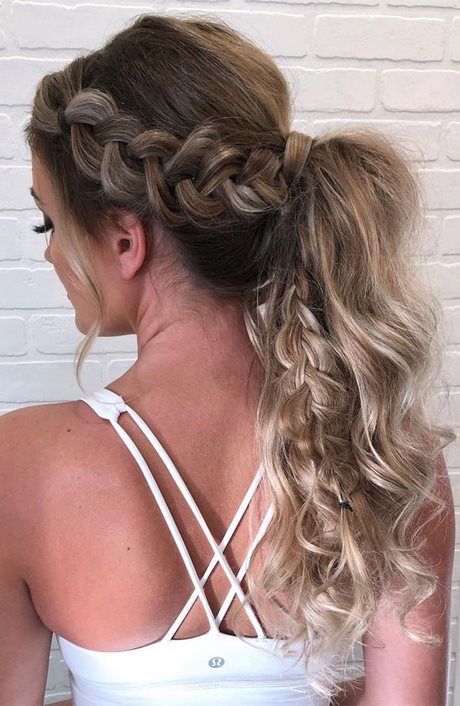 prom-hair-trends-2021-01_8 Prom hair trends 2021