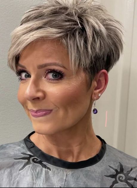 is-short-hair-in-style-for-2023-26 Is short hair in style for 2023