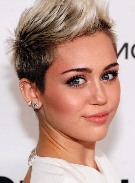 beautiful-short-haircuts-for-round-faces-76 Beautiful short haircuts for round faces