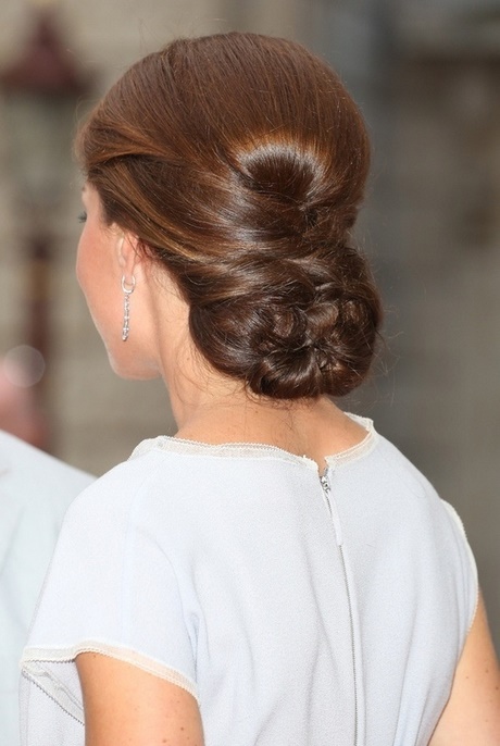 classic-updo-hairstyles-for-long-hair-49_19 Classic updo hairstyles for long hair