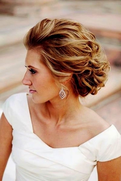 classic-updo-hairstyles-for-long-hair-49_20 Classic updo hairstyles for long hair