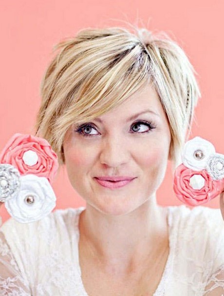 easy-short-hairstyles-for-round-faces-42_5 Easy short hairstyles for round faces