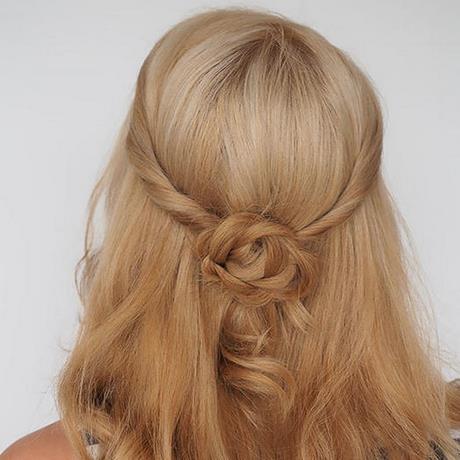 hairstyles-for-prom-medium-length-12_14 Hairstyles for prom medium length