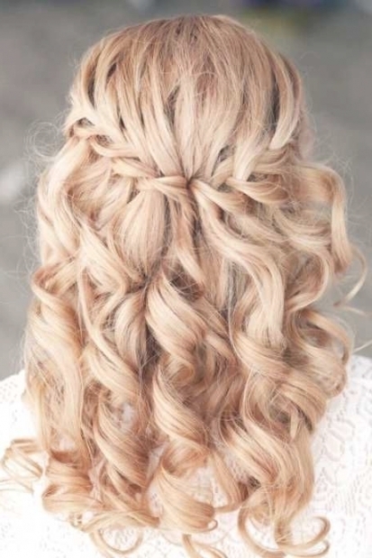 hairstyles-for-prom-medium-length-12_9 Hairstyles for prom medium length