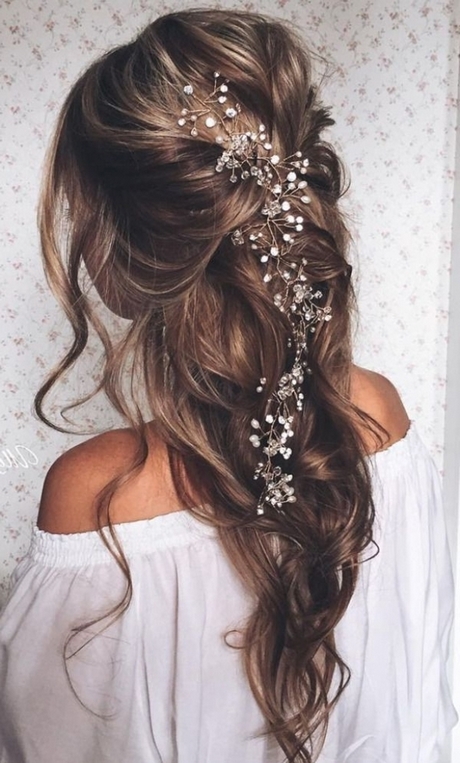 matric-hairstyles-for-long-hair-51_12 Matric hairstyles for long hair