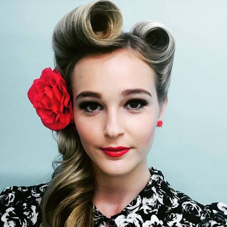 pin-up-updo-hairstyles-91_19 Pin up updo hairstyles