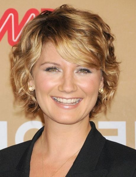 short-cuts-for-wavy-hair-and-round-face-29_14 Short cuts for wavy hair and round face