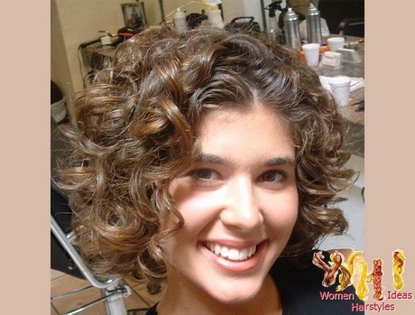 short-haircut-for-curly-hair-round-face-43_12 Short haircut for curly hair round face